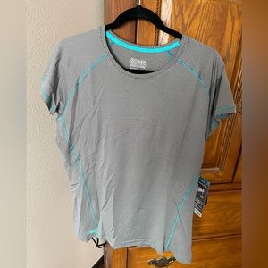 Outdoor Research-Gauge short sleeve shirt. Made with Polartec Delta. Women’s Xl